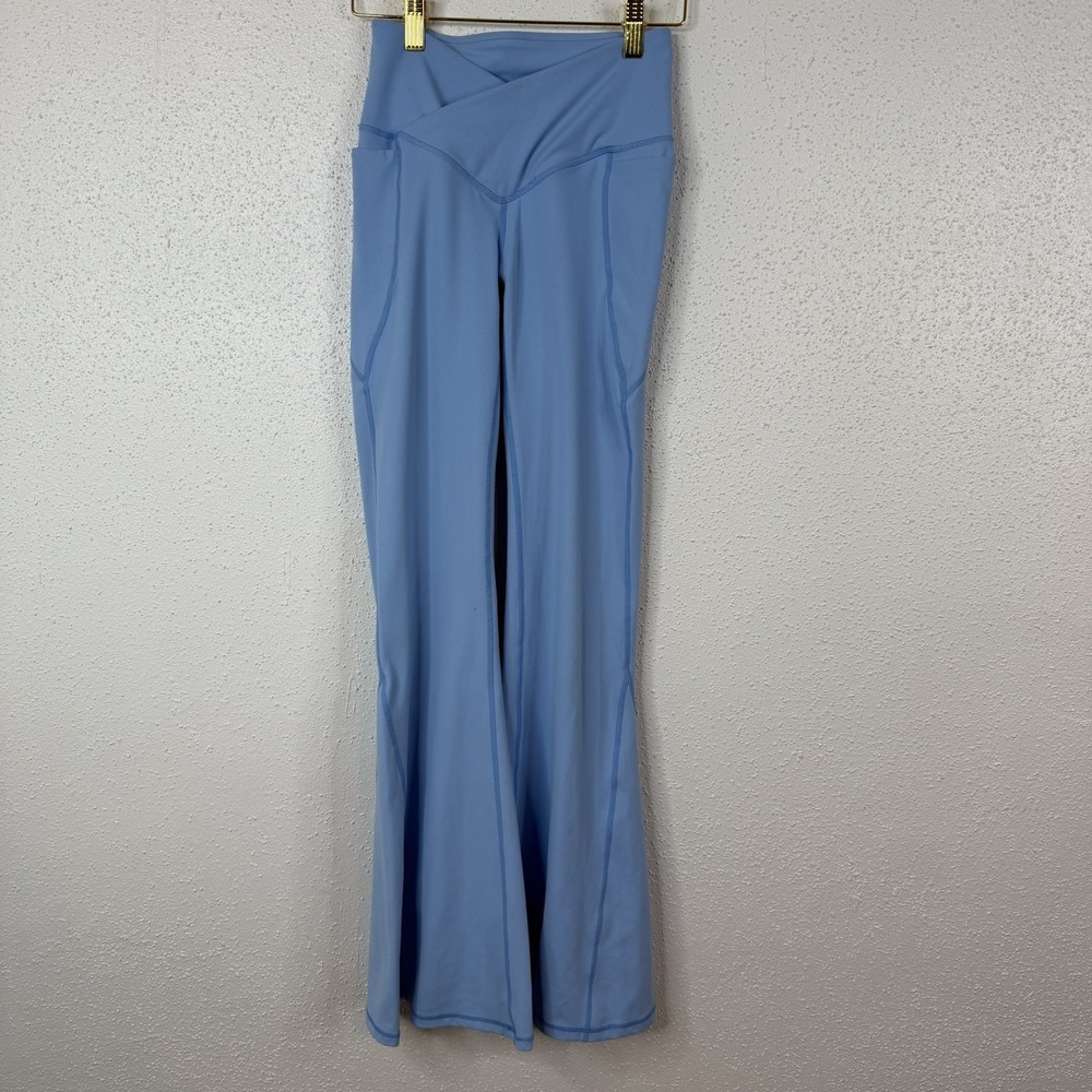 Fabletics PureLuxe Womens Blue Flared Leggings Size XS Stretch Yoga Activewear